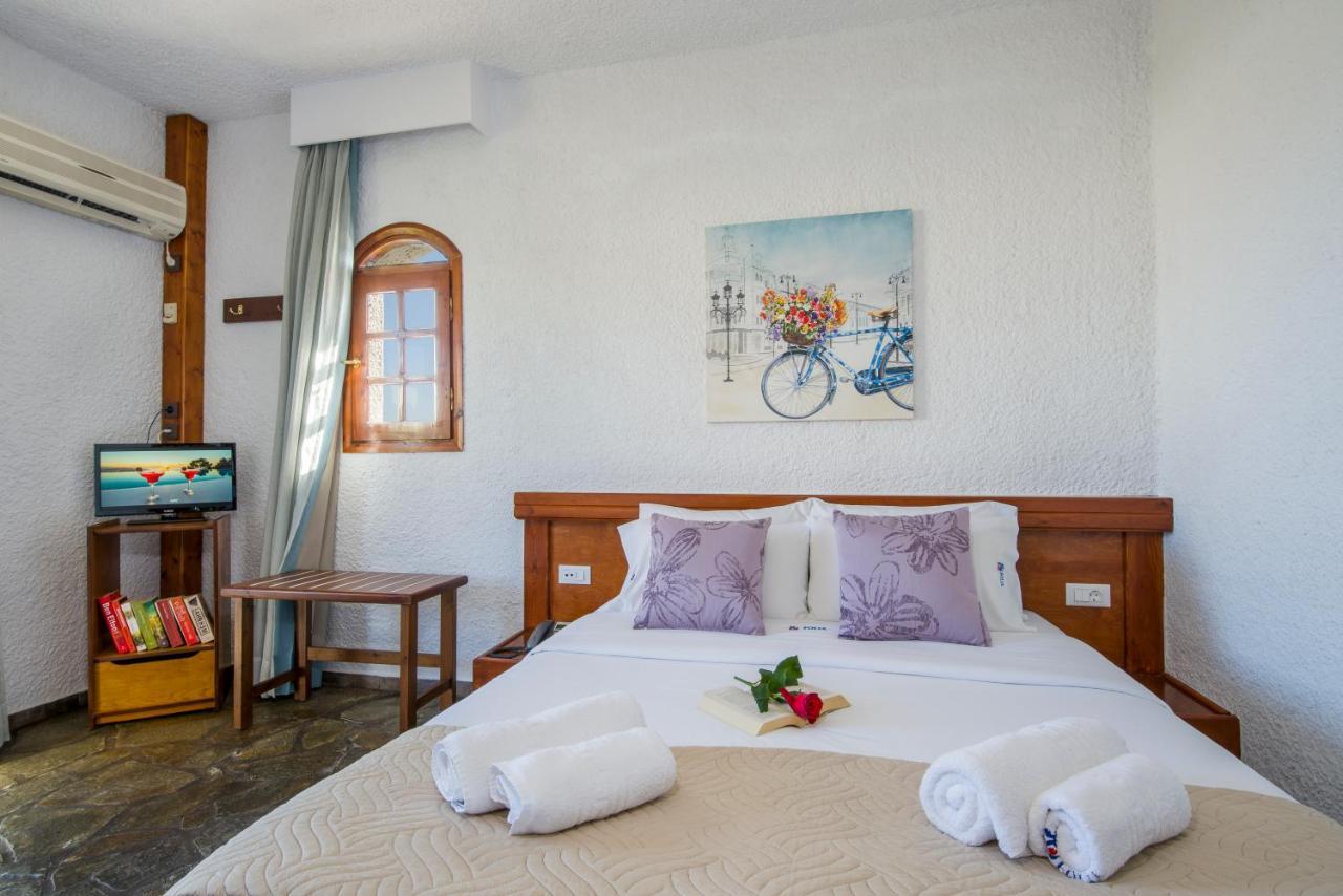 Folia Apartments Chania Agia Marina  Bagian luar foto